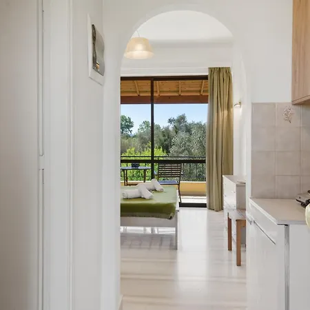 Alexandra 11 *